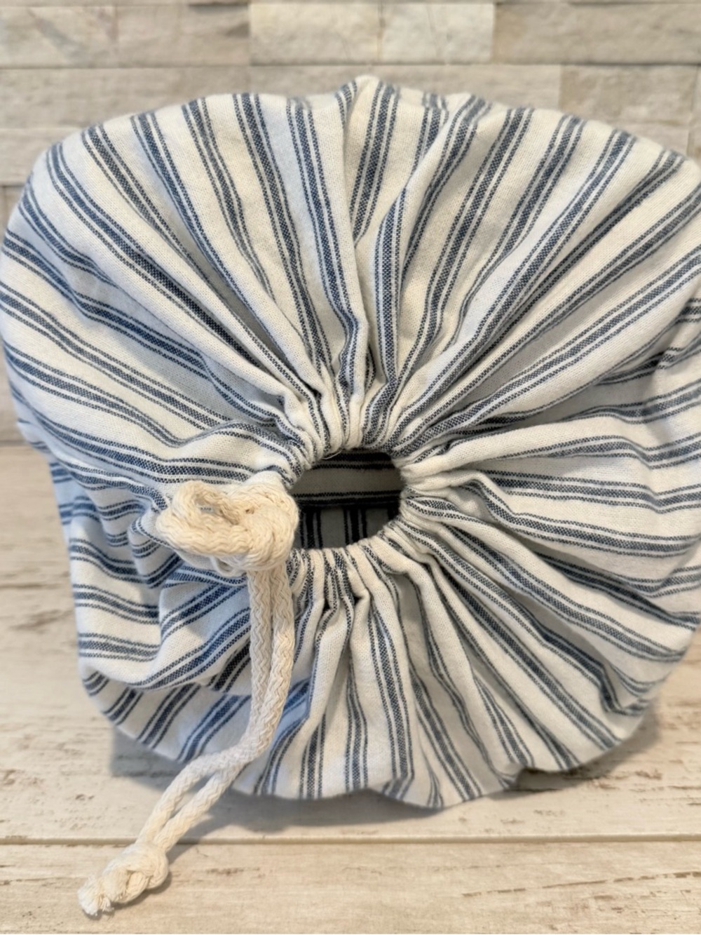 L.L. Bean King Ultrasoft Comfort Flannel Sheet Set Mariner Blue Stripe NWT $200 - Picture 10 of 12